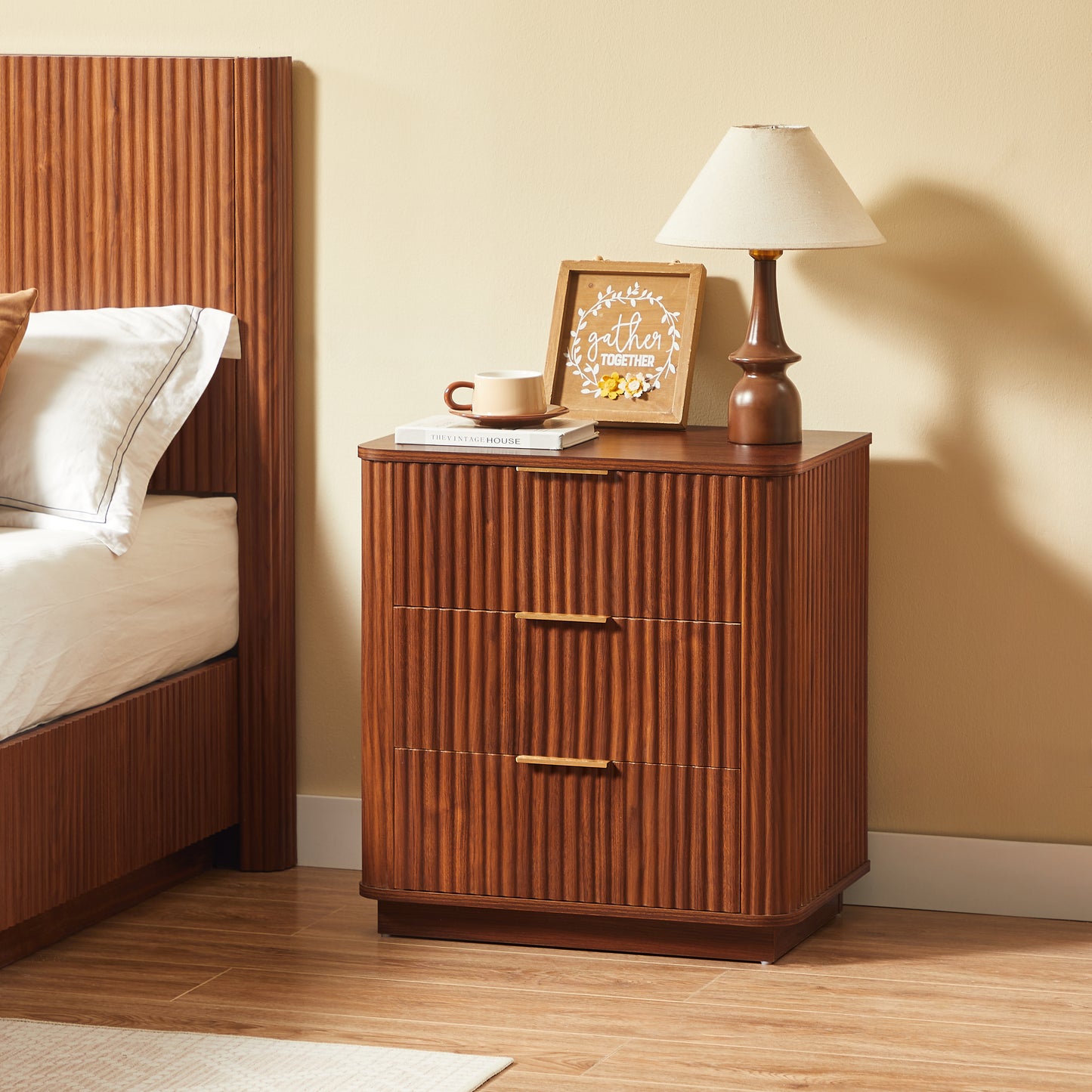 3 Drawers Nightstand Set Of 2, 23.6 Wide Modern Chest Of Drawers Curved Wave Design, Nightstand, Wood Drawer Organizer For Bedroom, Living Room, Hallway, Walnut,23.6 W X 15 D X 25.2 H.