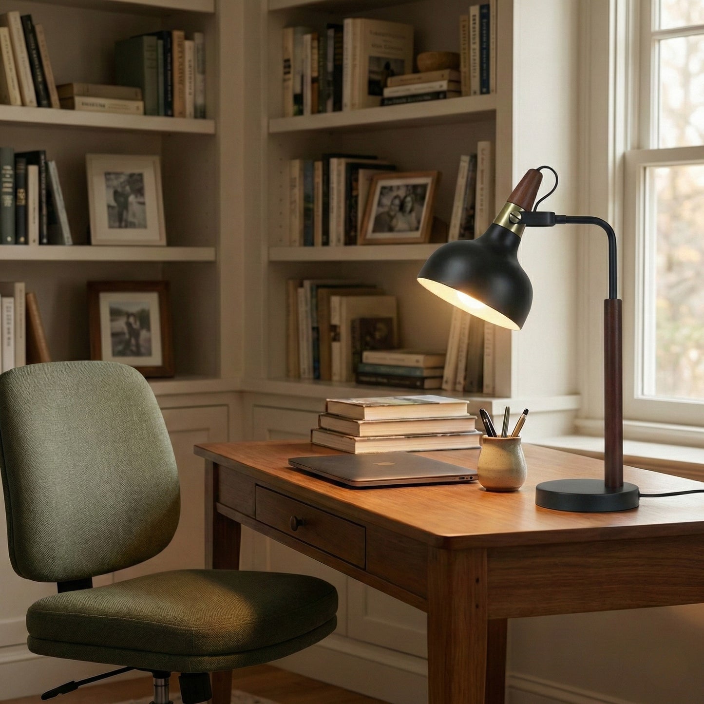 New Design Small Modern Stylish Desk Lamp In Stock In The United States, Used For Bedside Table Lamp, Night Light, Study Lamp, Reading Lamp, Office, GlowLite Black Table Lamp With Cone Shade 110V