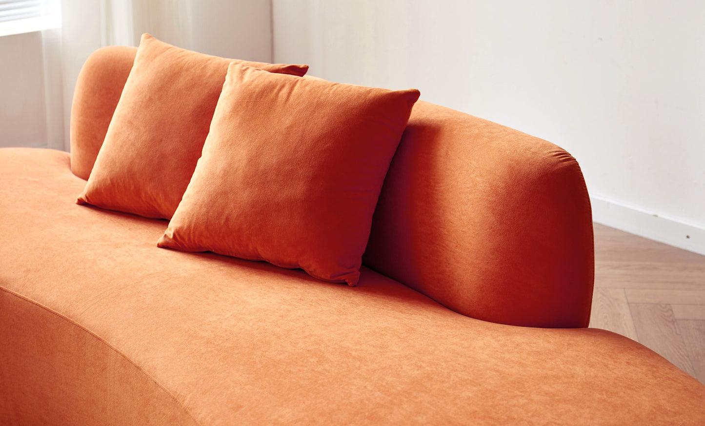 90 Curved Sofa With Throw Pillows, 4 Seater Luxury Velvet Couch With Half Moon Design And High-Density Foam, Ideal For Modern Living Room, Office & Apartment, Red Orange