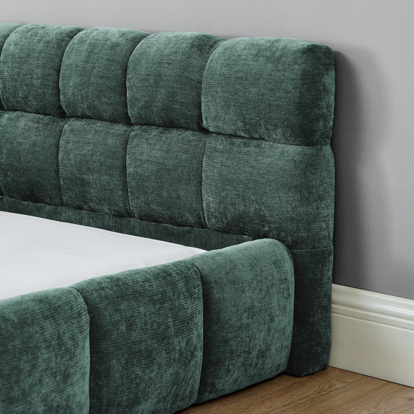 King Size  Upholstered Bed Frame With Thick Fabric, Chenille Fabric Grounded King Size Platform Bed With Headboard And Solid Frame. No Box Spring Needed-green88.5 X85.5 X24