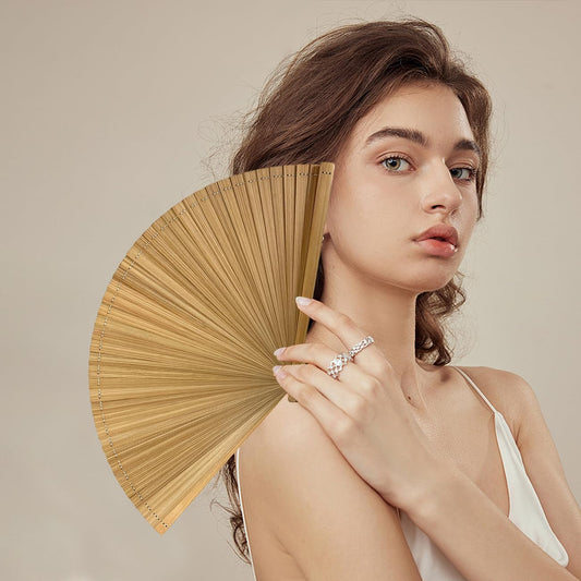 Hand Held Fan For Women Japanese Vintage Bamboo Silk Elegant For Dance Music Festival Wedding Church Decoration Party Beige
