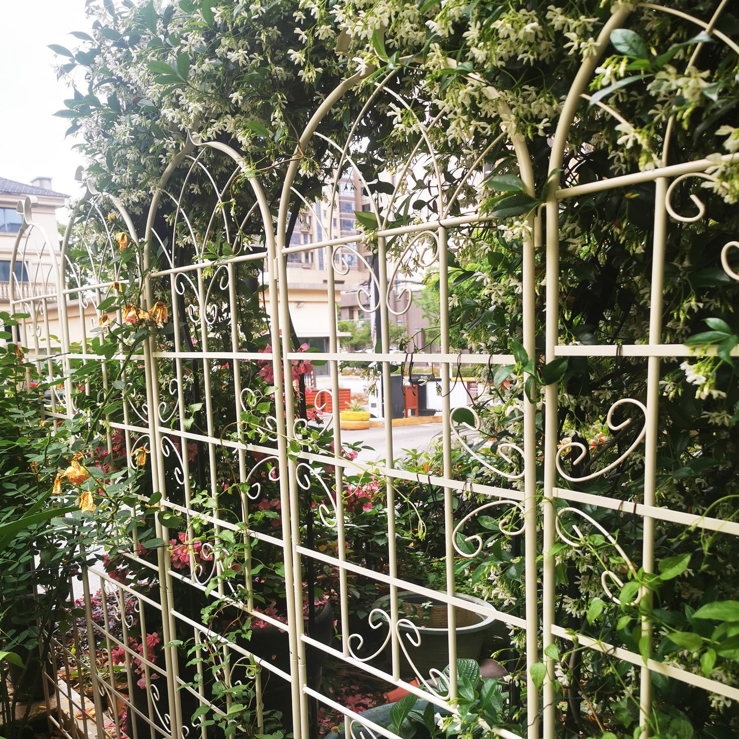 4 Pack Metal Garden Trellis 86.7  X 19.7  Rustproof Trellis For Climbing Plants Outdoor Flower Support Cream White