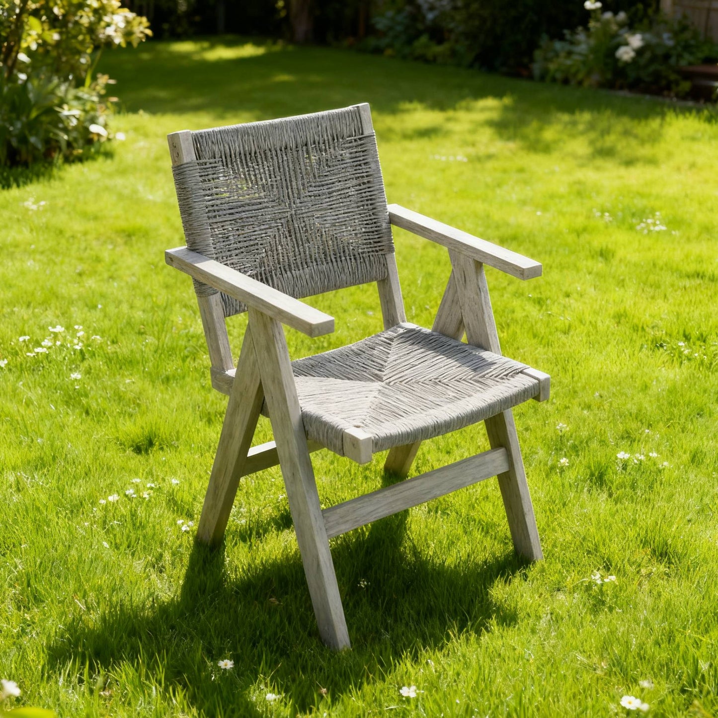 HIPS All-Season Dining Chair Suitable For Garden Dinners & Versatile Outdoor Eating Spaces