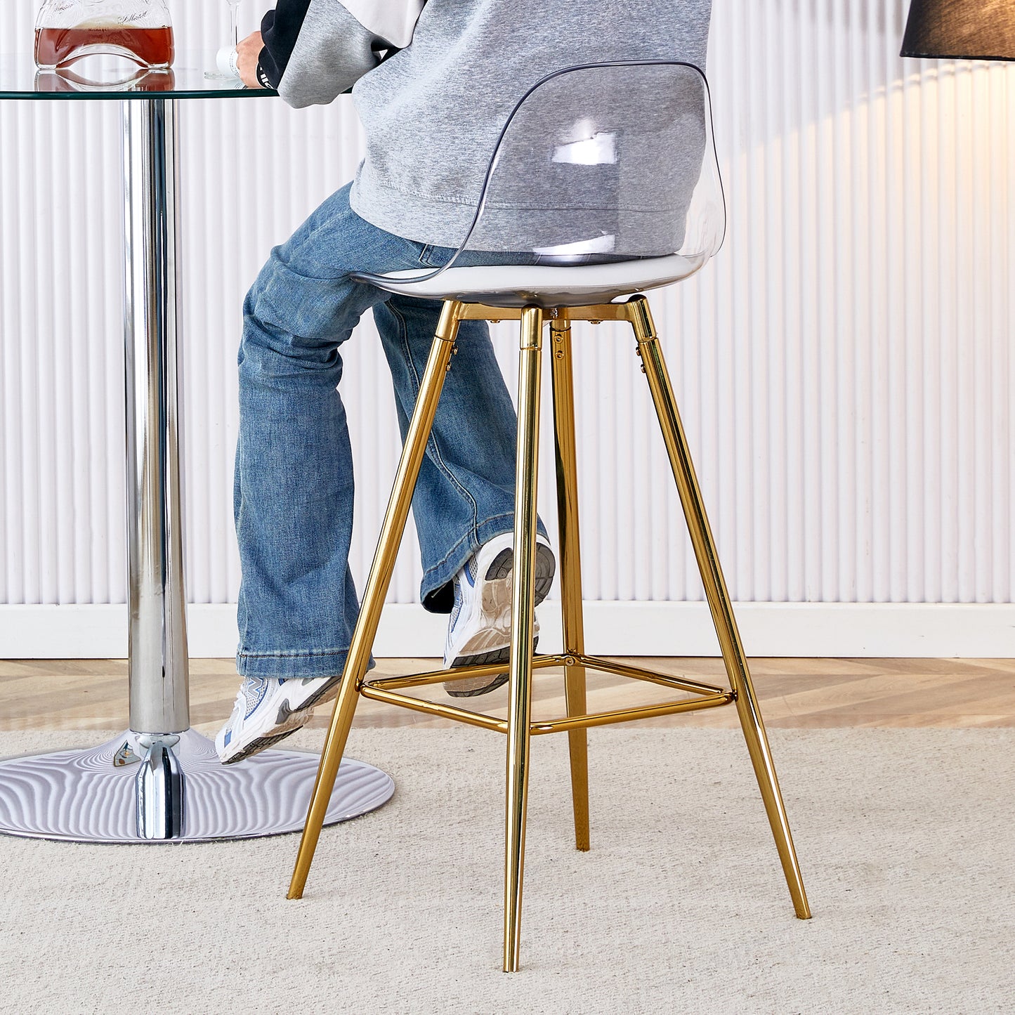 Modern And Comfortable Upholstered Bar Chairs, Metal Legs, Small Size Bar Chairs, Suitable For Part Of The Crowd, Stylish Design For Dining Room, Kitchen, Terrace And Living Room Chairs.