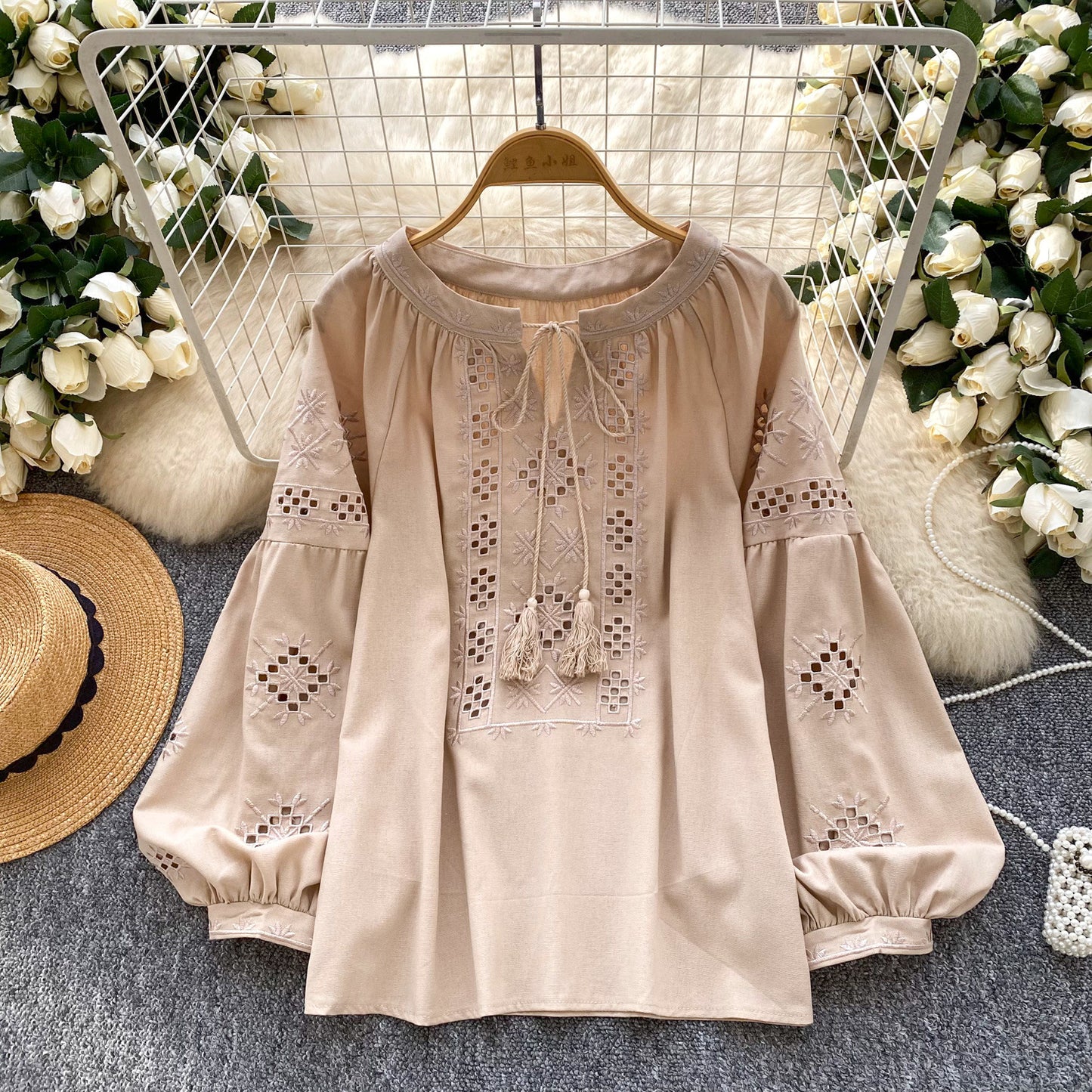 Retro Loose Casual Inner-layer Top With Lantern Sleeves