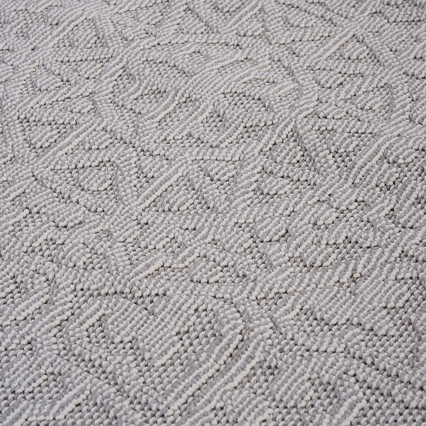 Guros   2X8 White  Ivory  Medallion Indoor  Outdoor Runner Rug