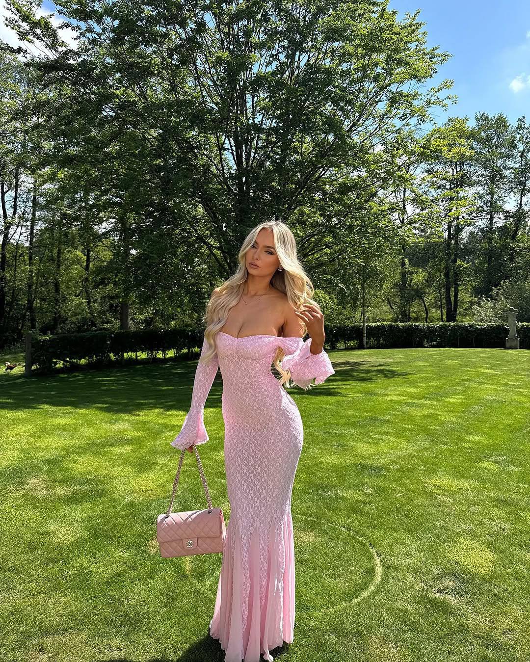 Women's Fashion Sexy Trumpet Sleeve Off-the-shoulder Dress