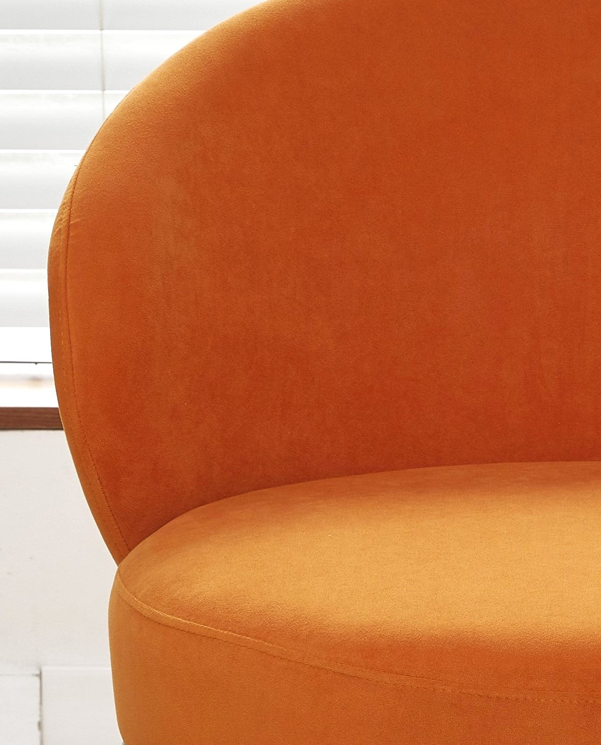 Round Velvet Accent Chair, Mid-Century Modern Upholstered Armchair With Metal Legs, Comfy Barrel Side Chair For Living Room Bedroom