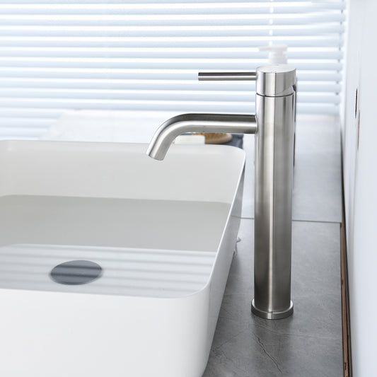 Single Hole Single Handle Bathroom Sink Faucet, Modern Design, Easy To Install, Available In Matte Black Brushed Nickel Brushed Gold