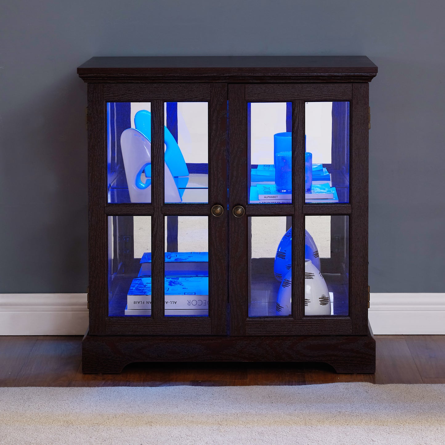 LED Curio Display Cabinet,Antique Display Cabinet With Adjustable Shelves,Retro Design Quality Showcase With Lattice Doors Elegant Bookcase And Storage Cabinet For Home Decor And Organization CHE