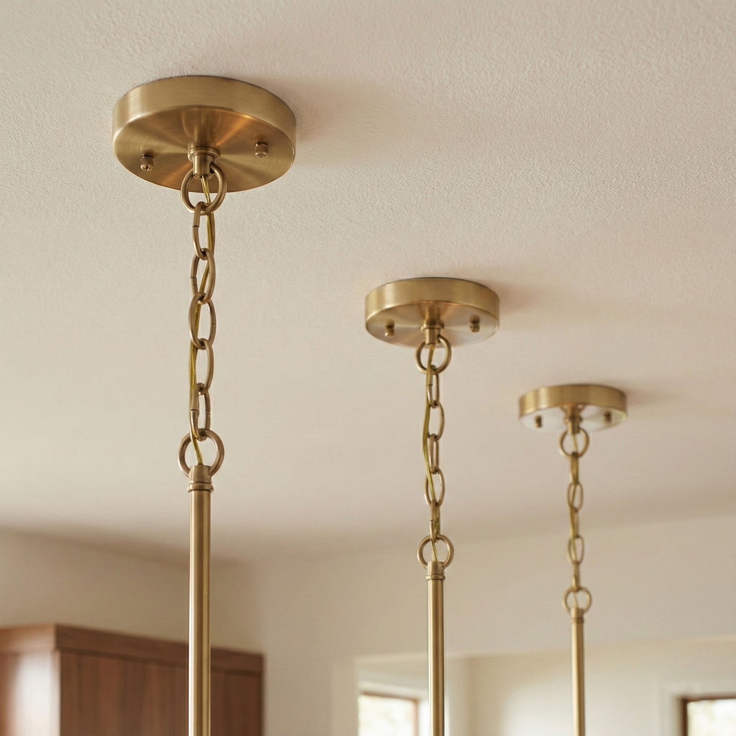 Vista Single Pendant Chain Hanging Light With Clear Glass - Satin Brass