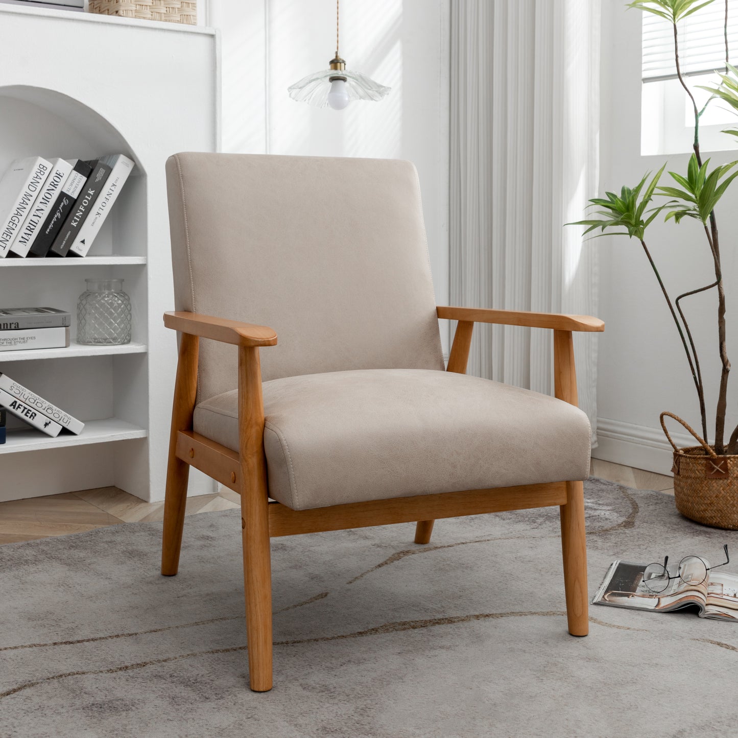 25.38     Wide Classic Mid-Century Modern Arm Chair, Light