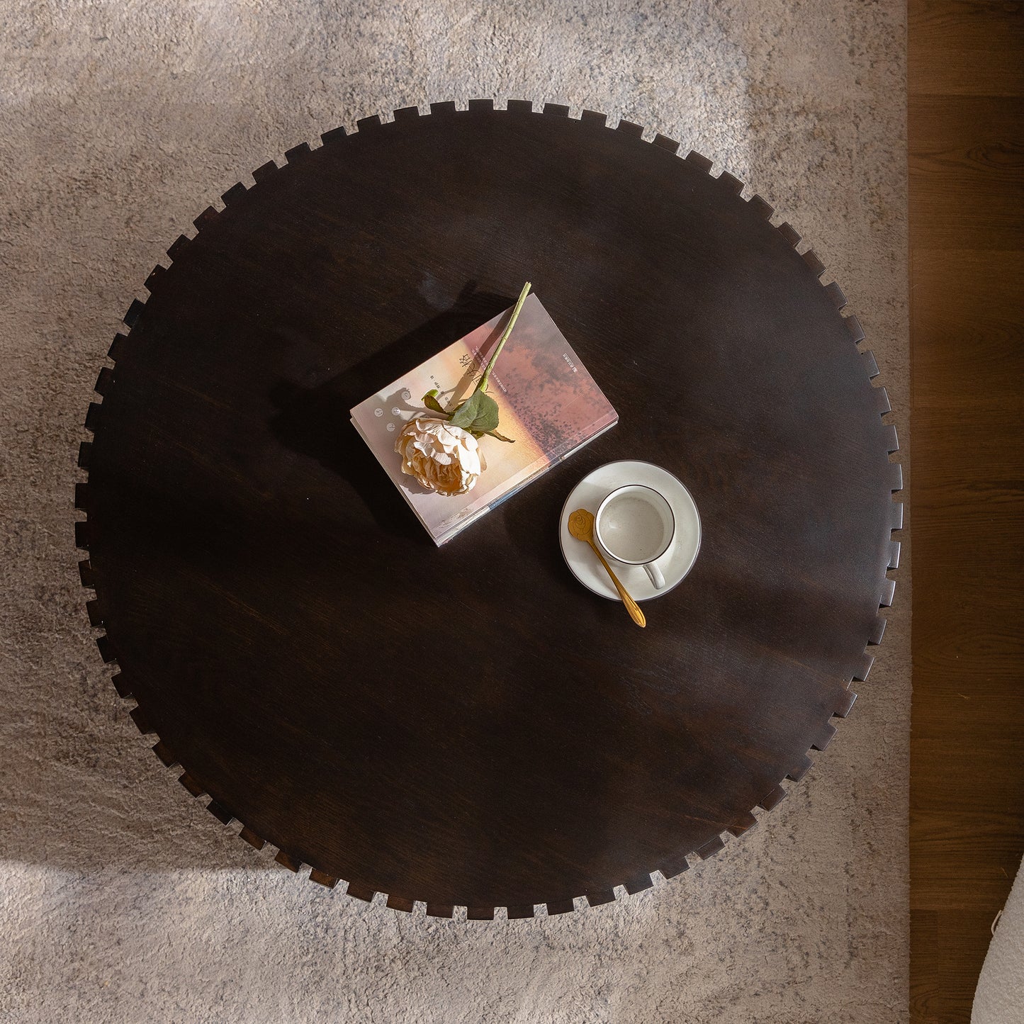Round Coffee Table Handcrafted Relief Sturdy Pedestal Wooden Olive-Shaped Tea Table For Living Room