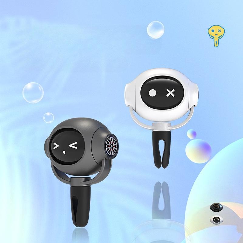 Cartoon Astronaut Air Freshener. Features IncludeExpressive Face, Compact Design That Doesn't Obstruct Vision, Deformation Resistance, And Resistance To Direct Sunlight. Super Cute Appearance.