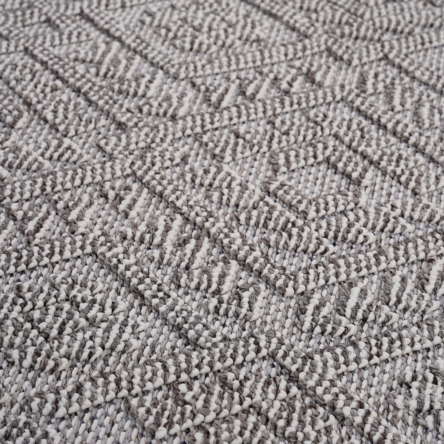 Guros C Ollection 8X10 White  White  Traditional Indoor  Outdoor Area Rug