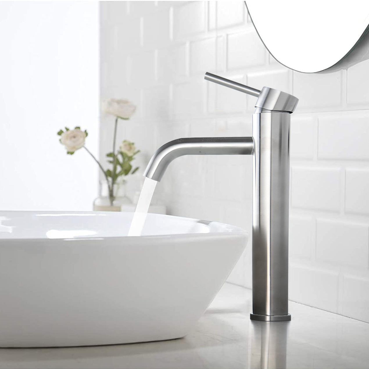 Single Hole Single Handle Bathroom Sink Faucet, Modern Design, Easy To Install, Available In Matte Black Brushed Nickel Brushed Gold