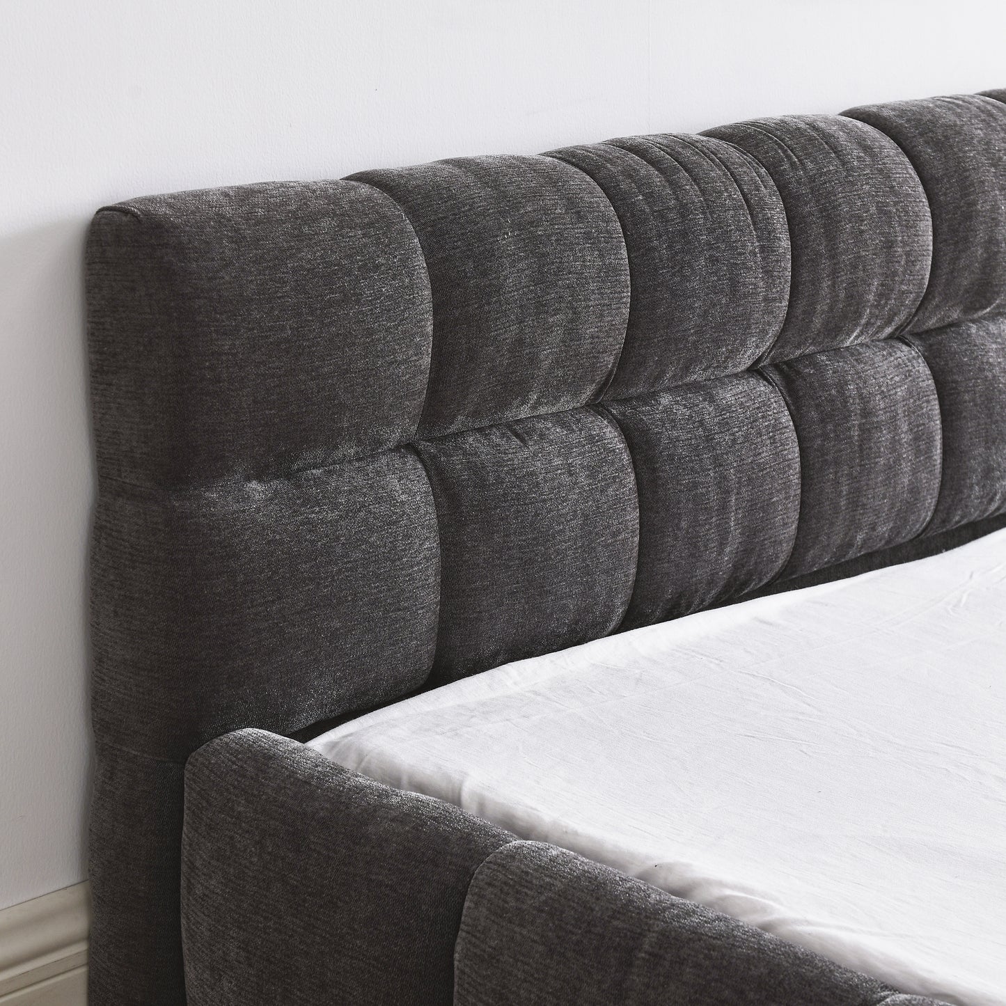 Queen Size Upholstered Bed Frame With Thick Fabric, Chenille Fabric Grounded Queen Size Platform Bed With Headboard And Solid Frame. No Box Spring Needed, Dark Grey 68x86.5x23.5