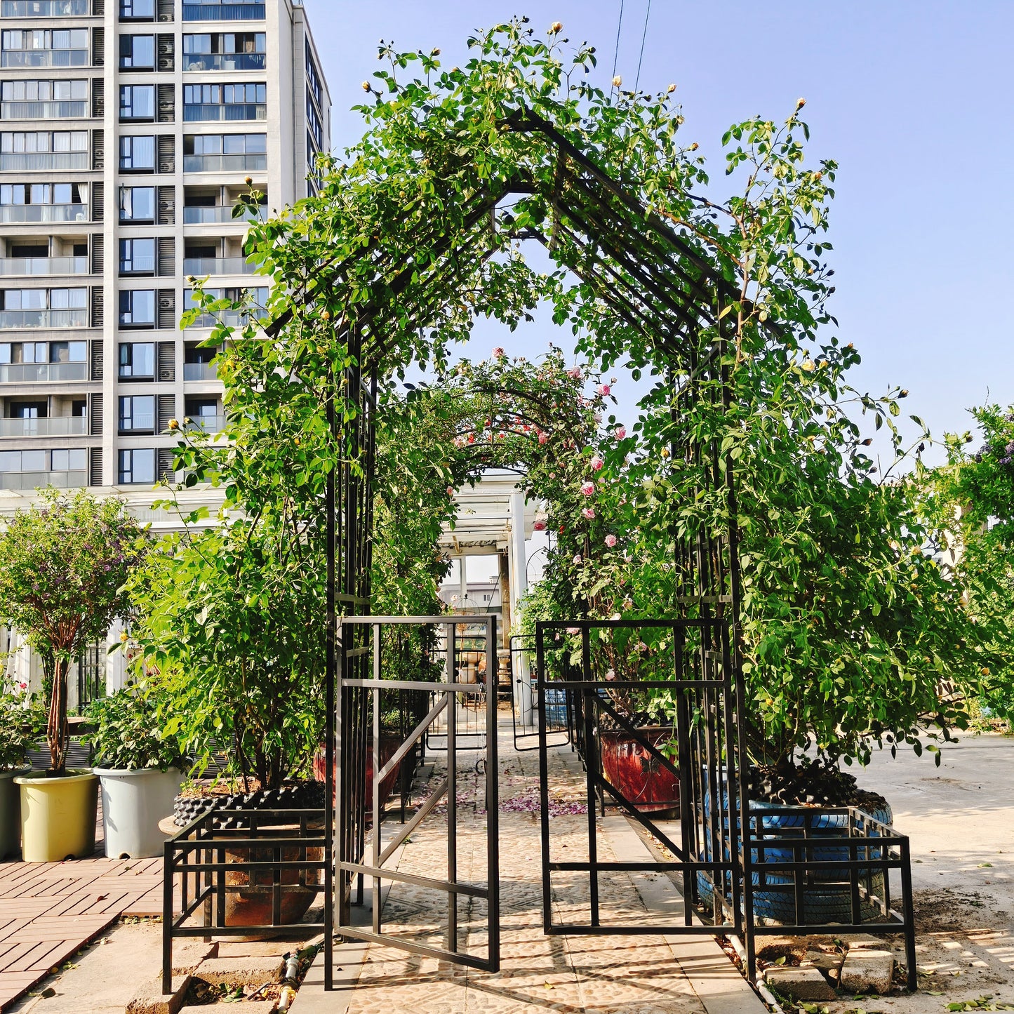 Metal Garden Arch With Gate With Planter W80.71xH97.24 Climbing Plants Support Rose Arch Outdoor Black