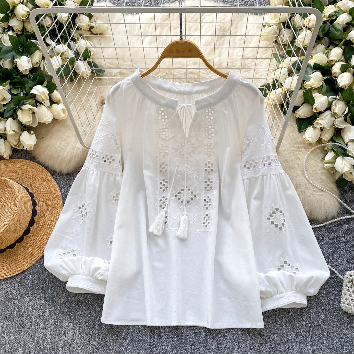 Retro Loose Casual Inner-layer Top With Lantern Sleeves